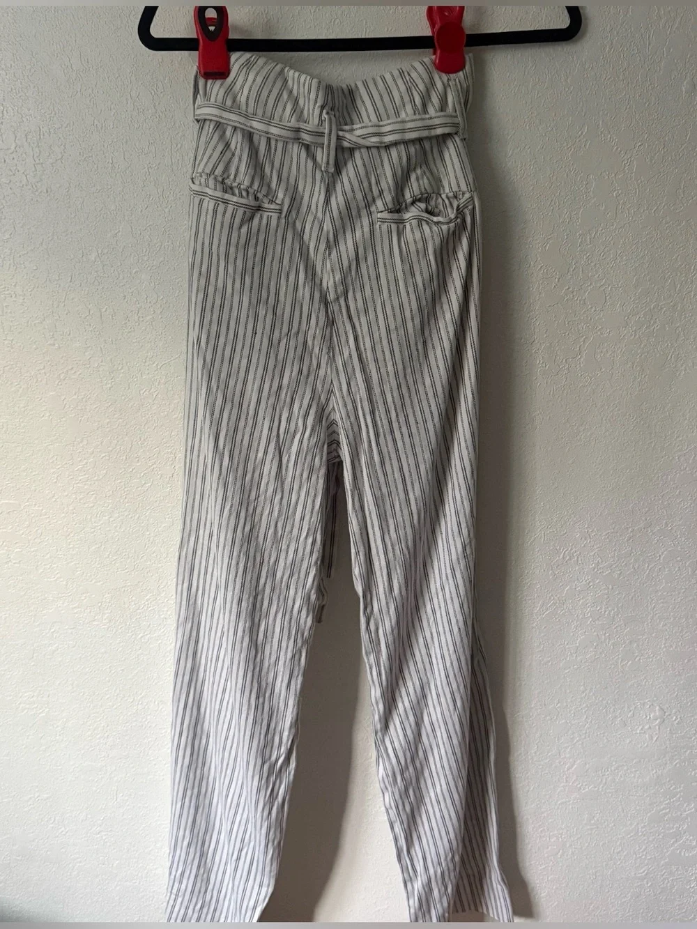 Banana Republic White Striped Cotton/Linen Blend Tie-Waist Pants, Paperbag